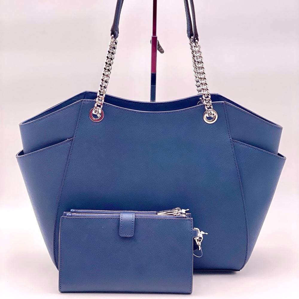 Michael Kors Shoulder Bag and Wallet Set - Picture 3 of 14